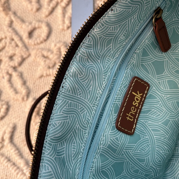 The Sak Fringe Leather Filmore Crossbody Convertible Bag - Picture 4 of 6